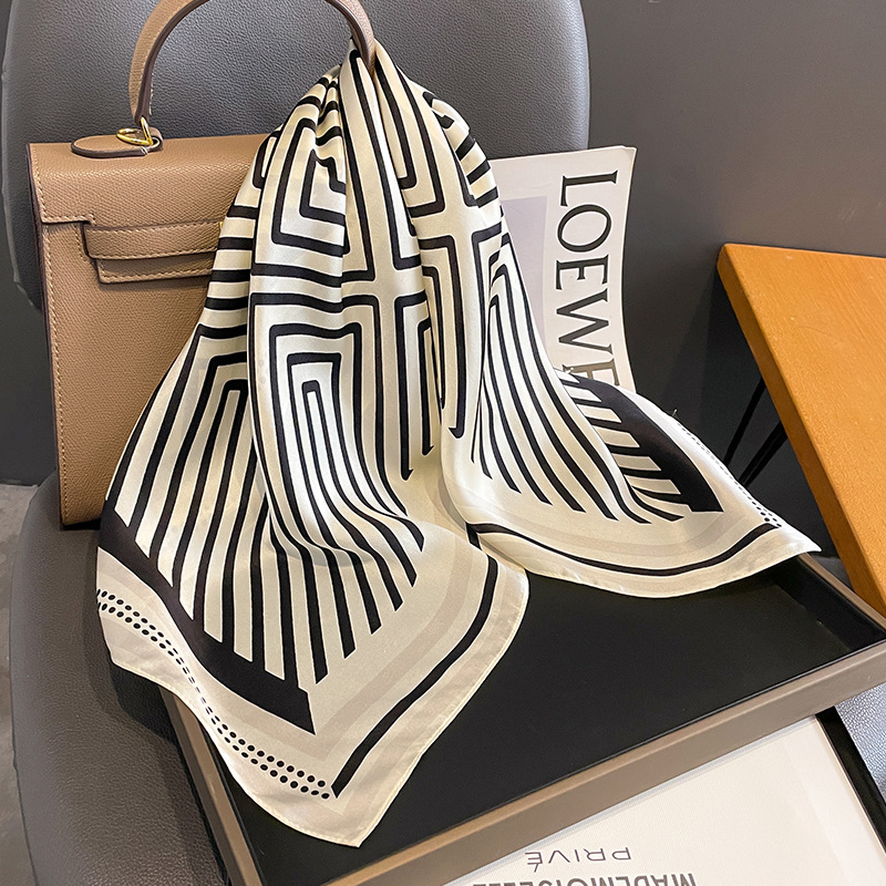 Luxury Brand Neckerchief Sprin - Wrist Wraps ulasan dan harga